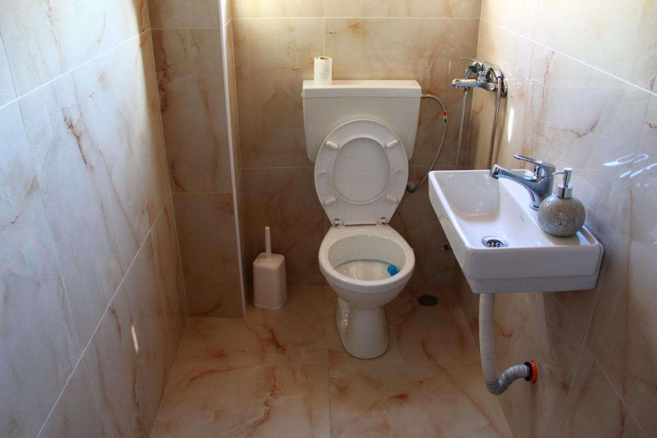2 Kitarat Bb Bed & Breakfast Vlorë Екстериор снимка