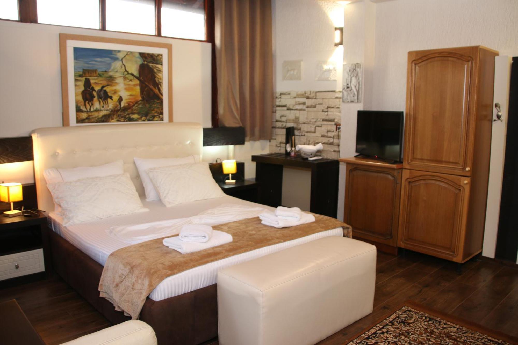 2 Kitarat Bb Bed & Breakfast Vlorë Екстериор снимка