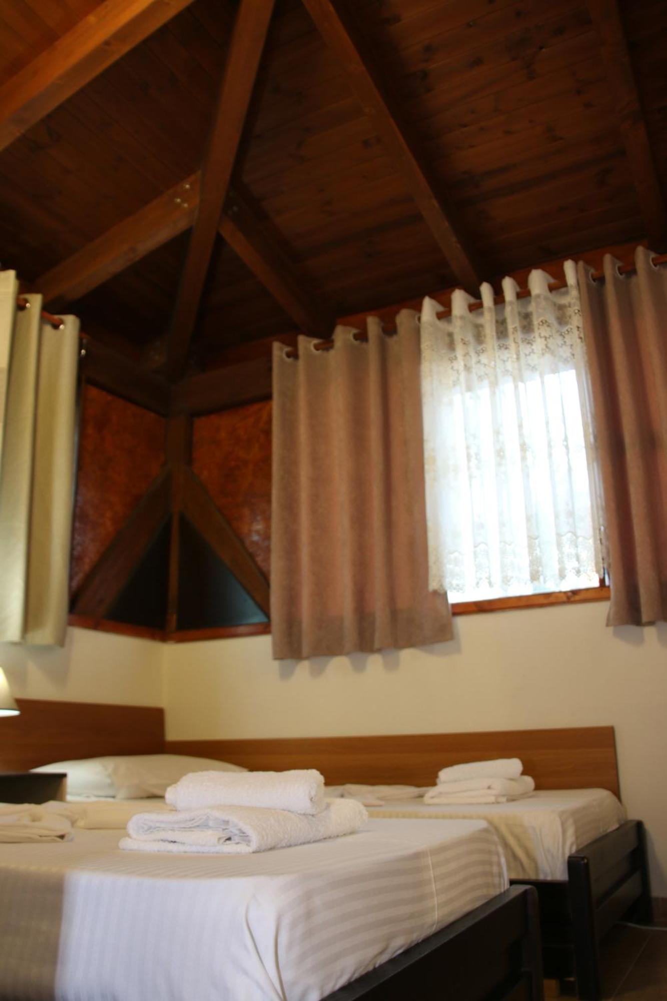 2 Kitarat Bb Bed & Breakfast Vlorë Екстериор снимка